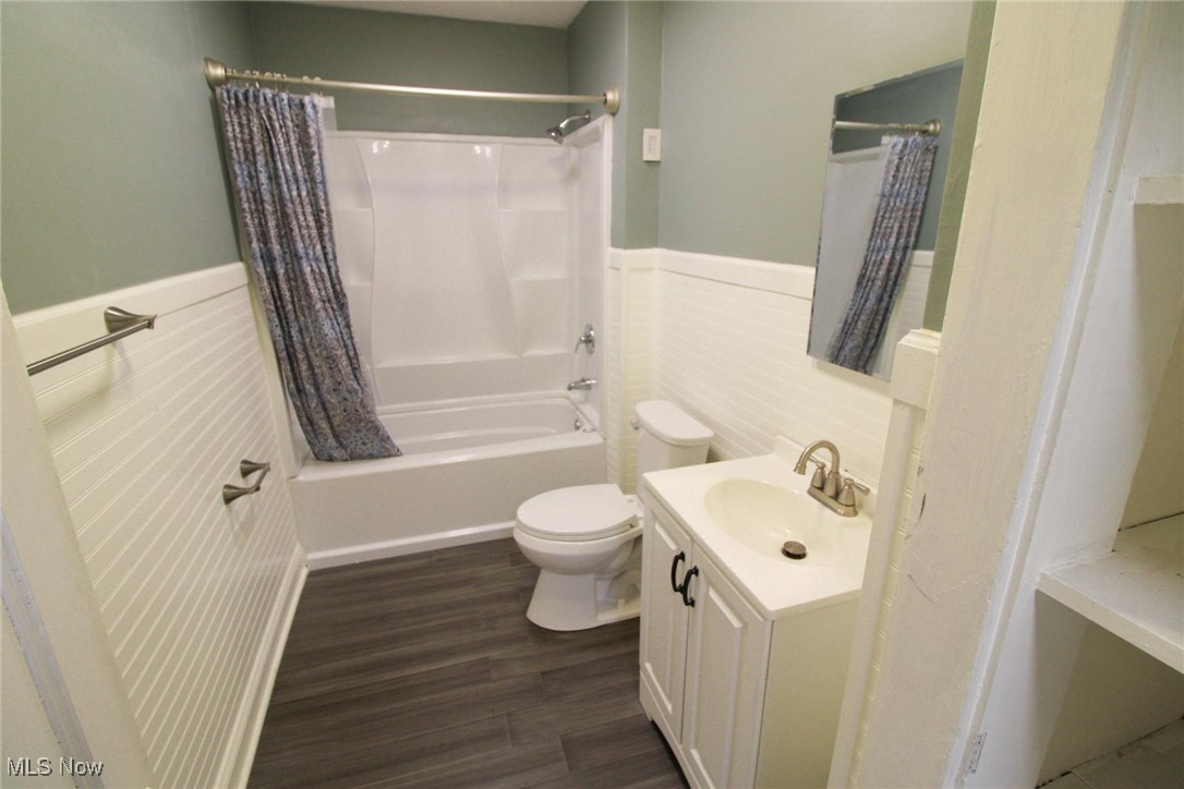 City/Youngstown - Residential Income