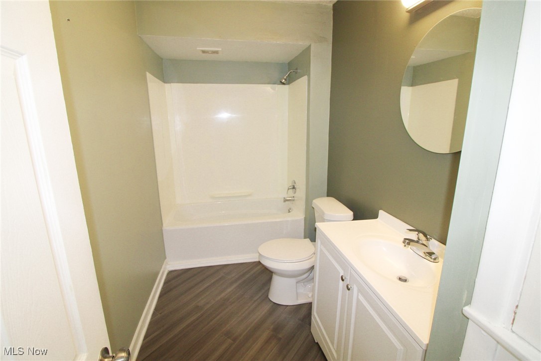 City/Youngstown - Residential Income