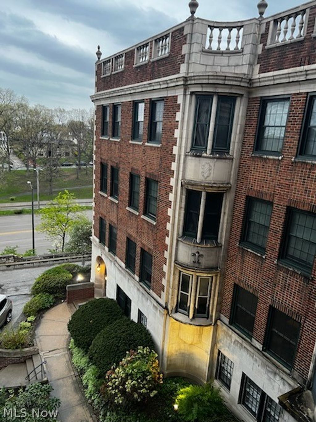 Photo of 11430 Cedar Glen Parkway #B1-B2, Cleveland, OH 44106 (MLS # 5198950)