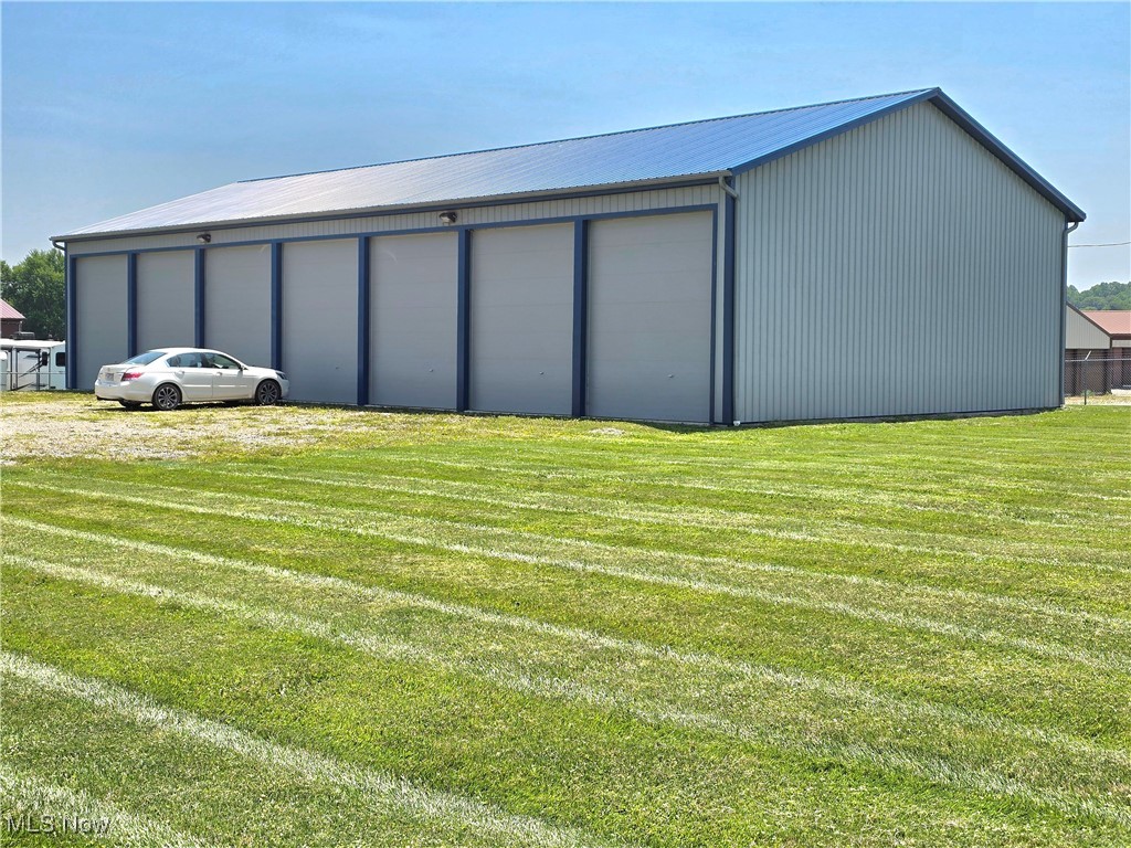 Vista View Village - Commercial Sale