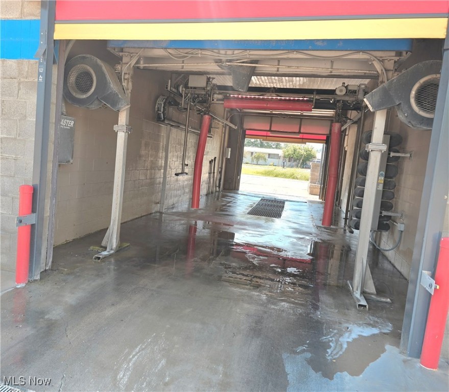 Vista View Village - Commercial Sale