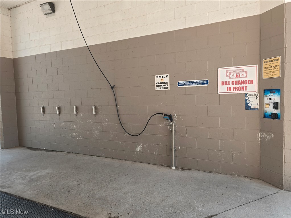 Vista View Village - Commercial Sale