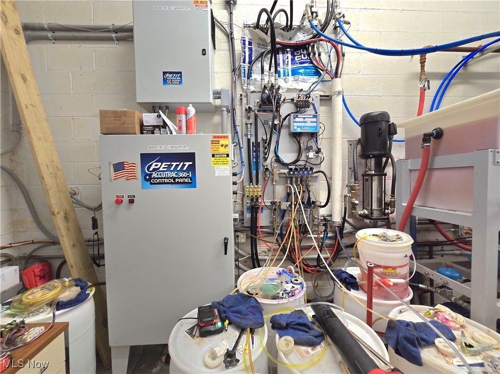 Vista View Village - Commercial Sale