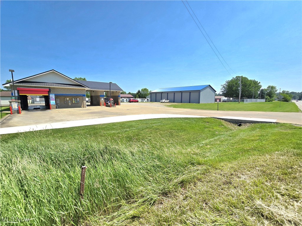 Vista View Village - Commercial Sale