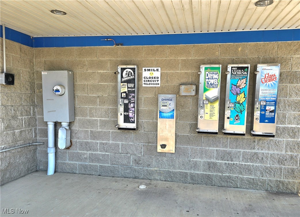 Vista View Village - Commercial Sale