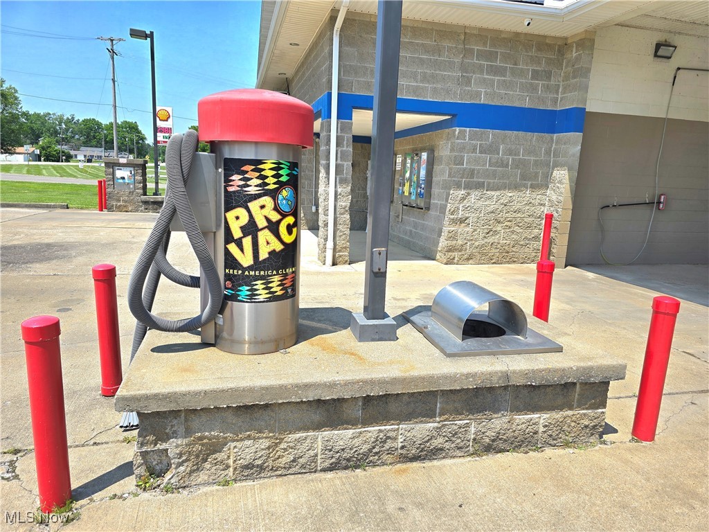 Vista View Village - Commercial Sale