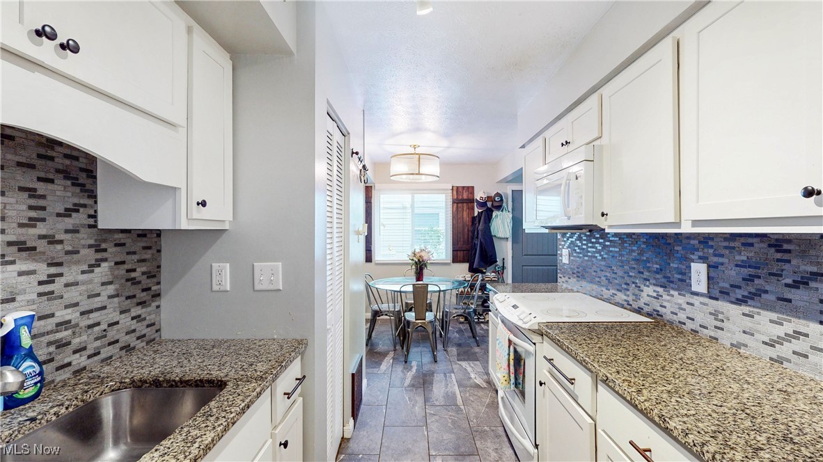 Country Club Apt Homes North Condo - Residential