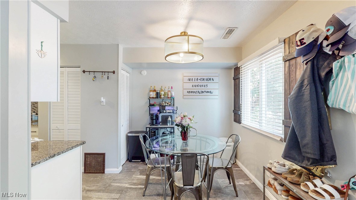 Country Club Apt Homes North Condo - Residential