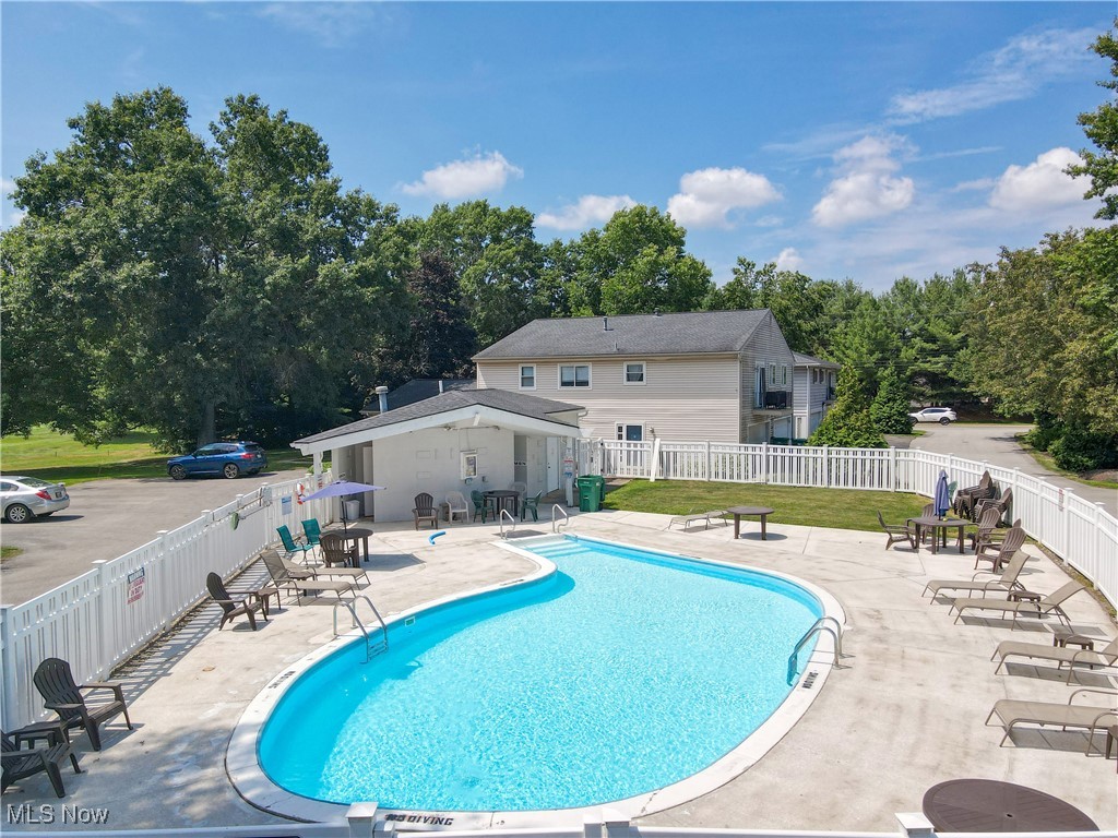 Country Club Apt Homes North Condo - Residential
