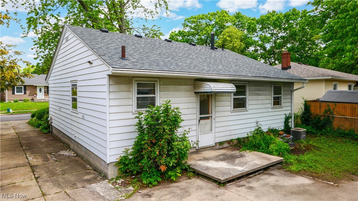 760 Roanoke Avenue, Cuyahoga Falls, Ohio image 18