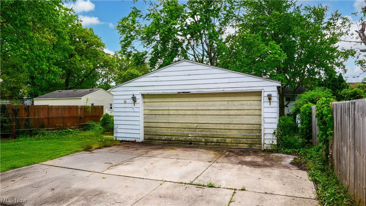 760 Roanoke Avenue, Cuyahoga Falls, Ohio image 17