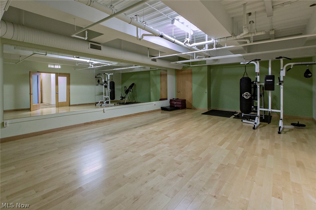 Pinnacle Condo - Residential