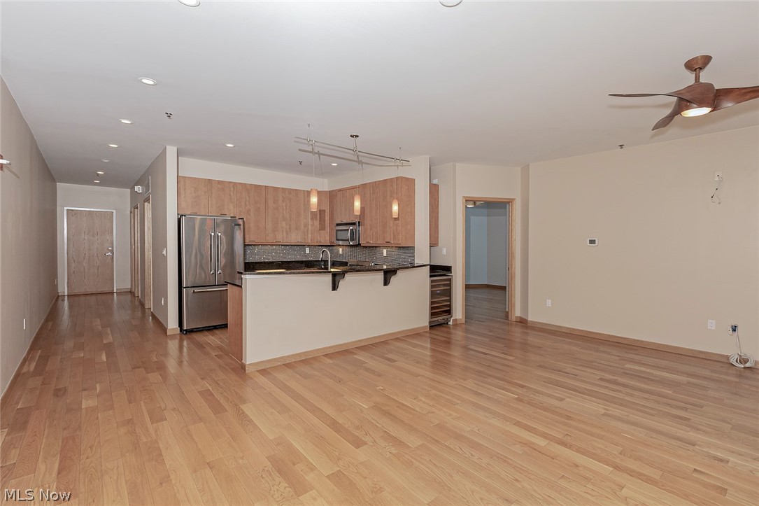 Pinnacle Condo - Residential