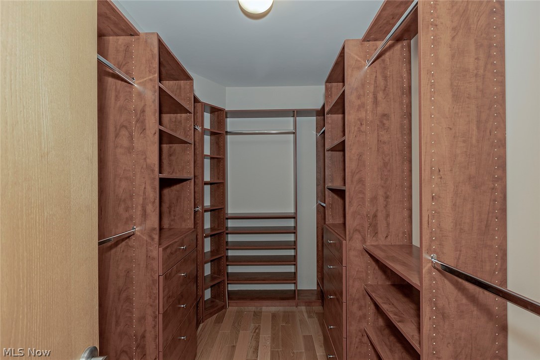 Pinnacle Condo - Residential