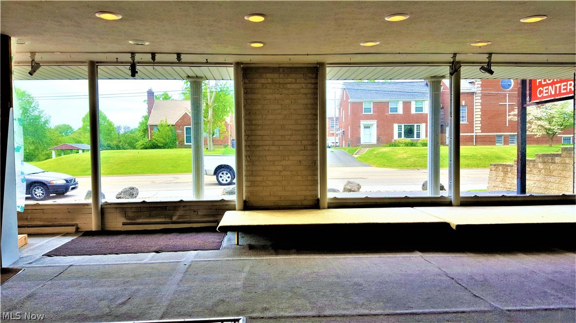 Lakeview Terrace Add - Commercial Sale