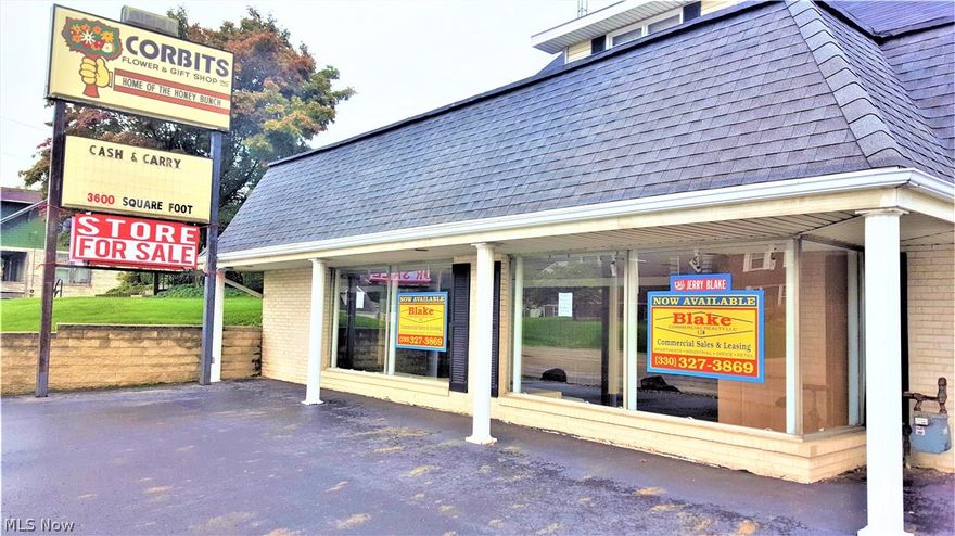 GREAT MULTI-PURPOSE RETAIL SITE THAT ALSO INCLUDES A 1,600 SQ. FT. HOME, OFFICE OR APARTMENT.
3,604 square feet facility that was built over two or three time periods over the years with the storefront added on Whipple/West side and then a 2nd storefront and garage on south side added more recently. Has a very large well lighted glass front showroom area close to passing traffic, huge 8 door refrigerated and lighted display case, plus work/counter areas, offices, walk in cooler, attached 2 car garage and lots of storage areas for inventories and equipment. Has 3 rooms or offices on upper floor, 8'6" foot high ceiling on rear main level and up to 9'3" ceilings in showroom. Many large rooms in addition to showroom in this diverse floor plan. This is a must see property with great exposure/signage. Why lease a retail space when you can own your own building. A great business investment plan with tax write-offs. Showrooms are huge yet only half is currently visible from front windows unti