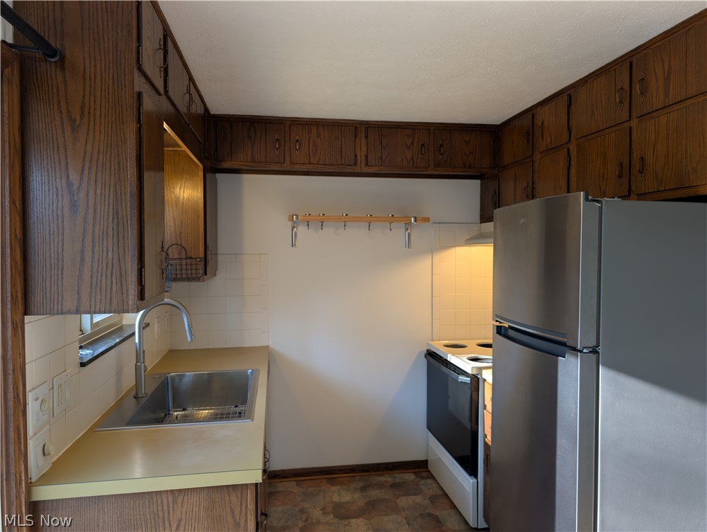 Silver Lake Little Farms - Residential Lease