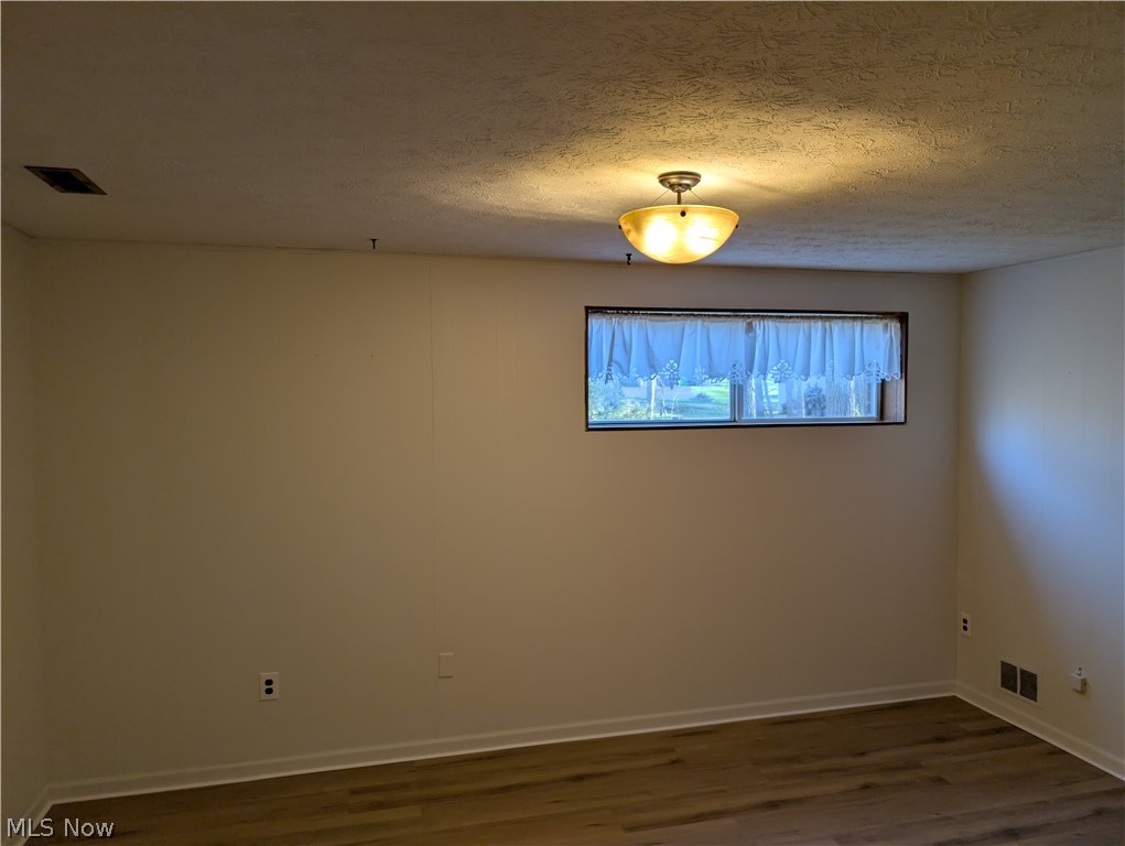 Silver Lake Little Farms - Residential Lease