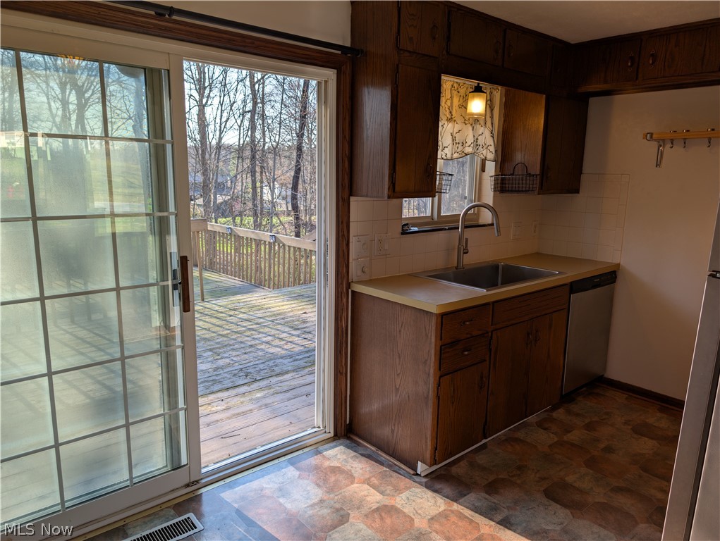 3792 Baumberger Road