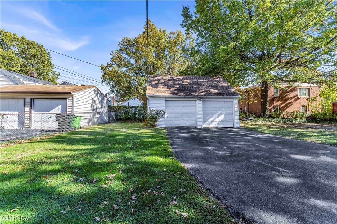 Pontiac Park - Residential Lease