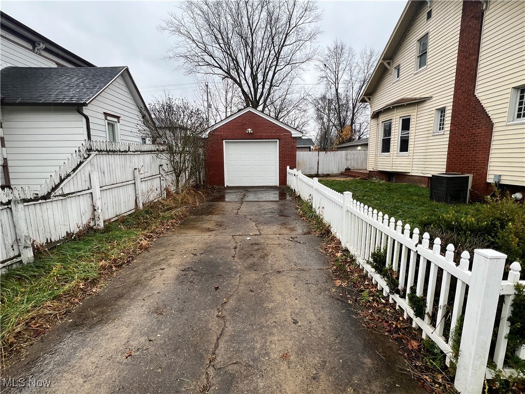 City/Uhrichsville - Residential