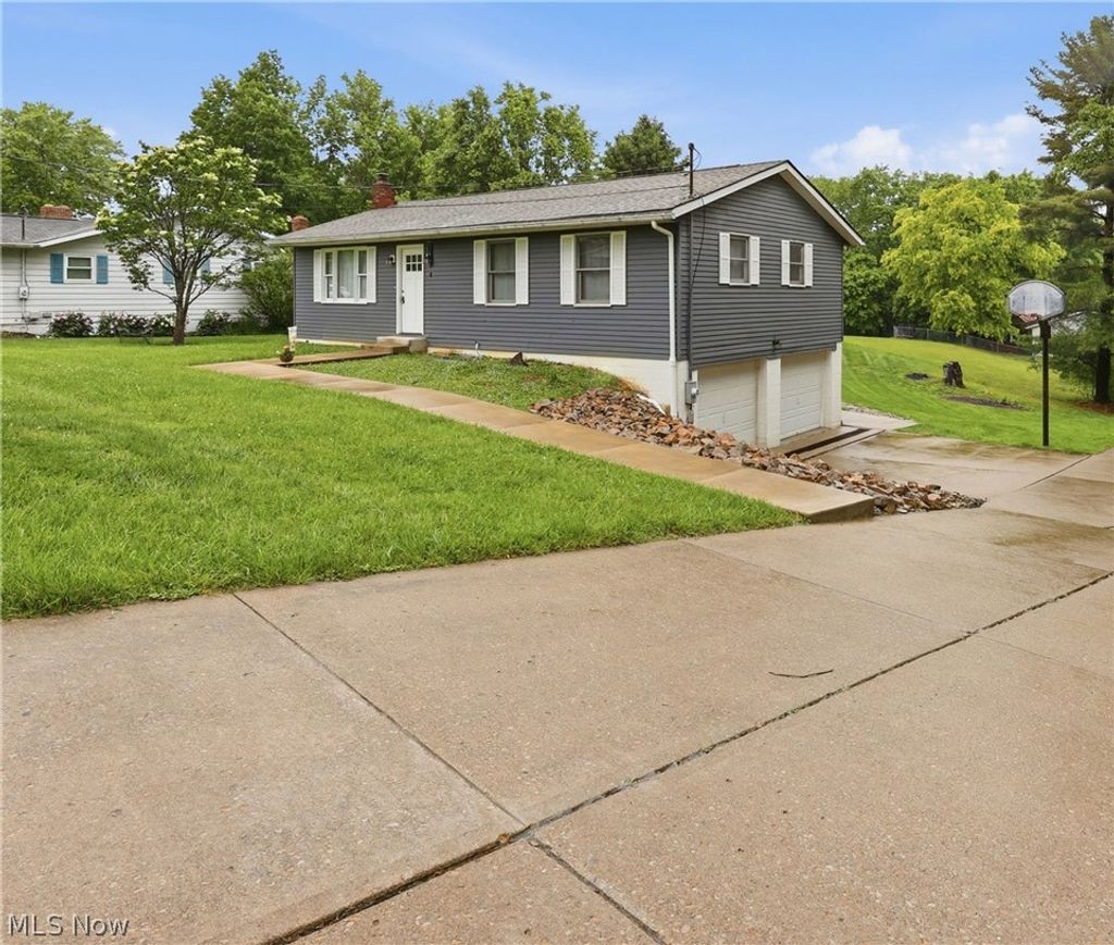 Photo of 2655 Lisa Kim Lane, Nashport, OH 43830 (MLS # 5212808)