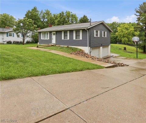 Homes For Sale - 2655 Lisa Kim Lane<br/> Muskingum County, Nashport, OH 43830