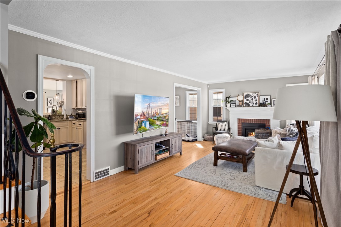 Cleveland Heights, Ohio 44118, United States, 4 Bedrooms Bedrooms, ,2 BathroomsBathrooms,Residential,Active,128936