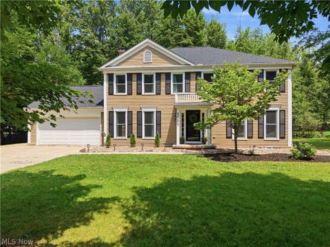 Homes For Sale - 8884 Lake In The Woods Trail<br/> Chagrin Falls, OH 44023