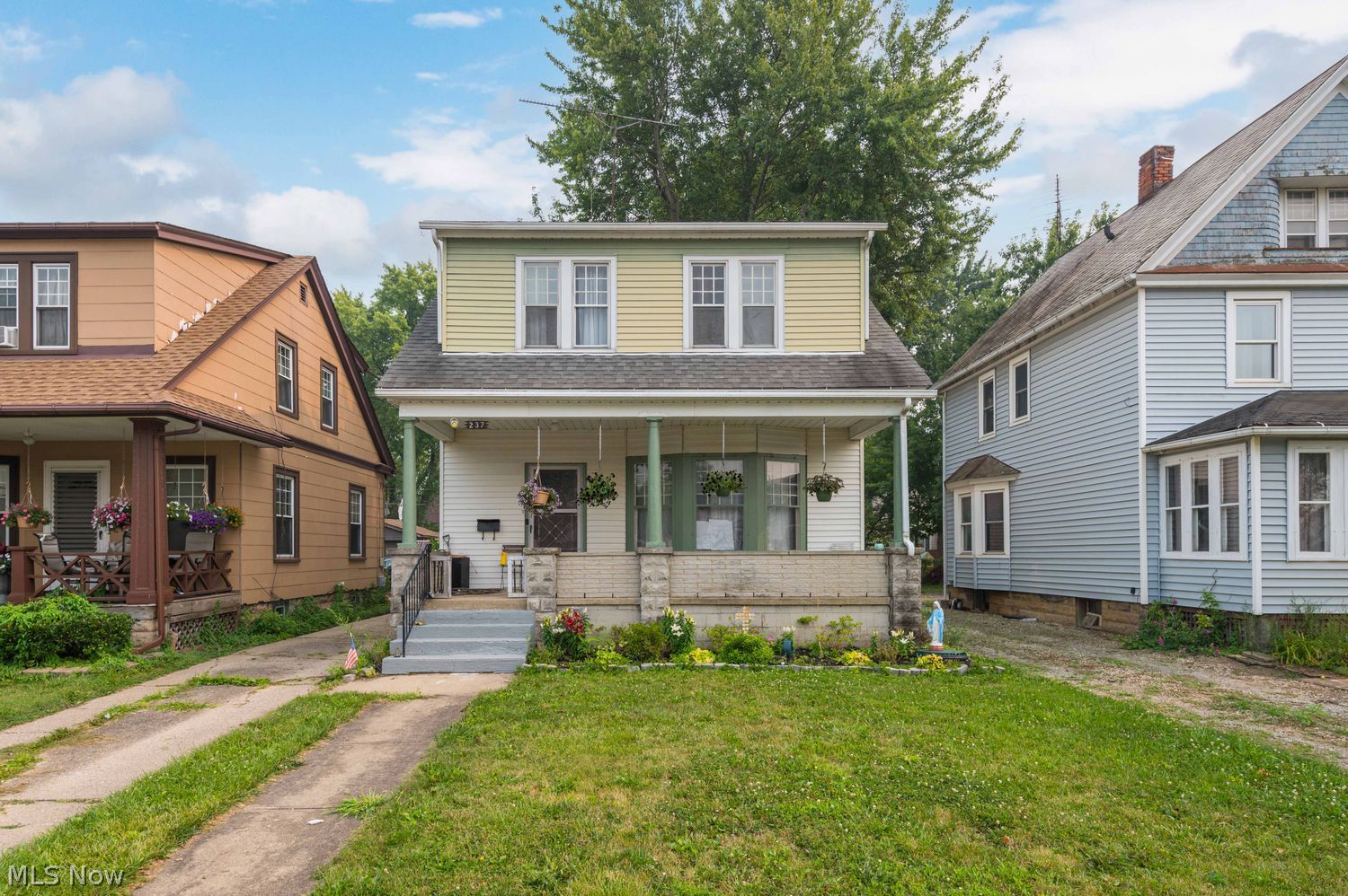 Photo 1 of 33 — 237 E Broad Street, Elyria, OH 44035