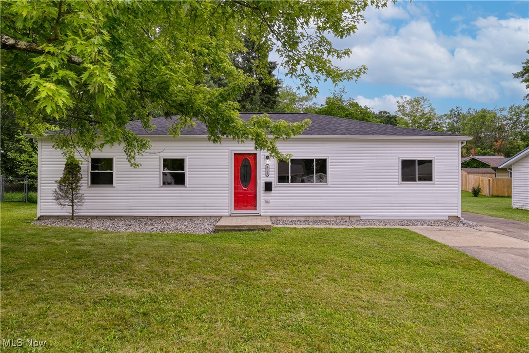 Ravenna, Ohio 44266, United States, 4 Bedrooms Bedrooms, ,1 BathroomBathrooms,Residential,Pending,154918