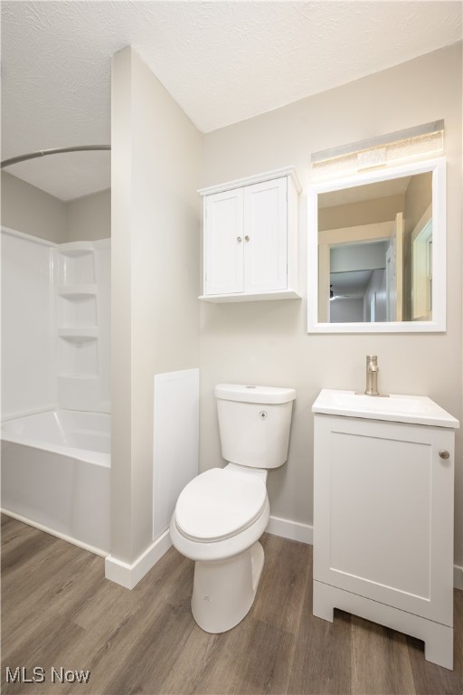 Ravenna, Ohio 44266, United States, 4 Bedrooms Bedrooms, ,1 BathroomBathrooms,Residential,Pending,154918