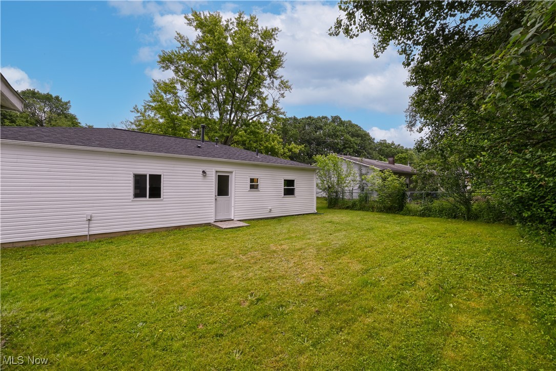 Ravenna, Ohio 44266, United States, 4 Bedrooms Bedrooms, ,1 BathroomBathrooms,Residential,Pending,154918