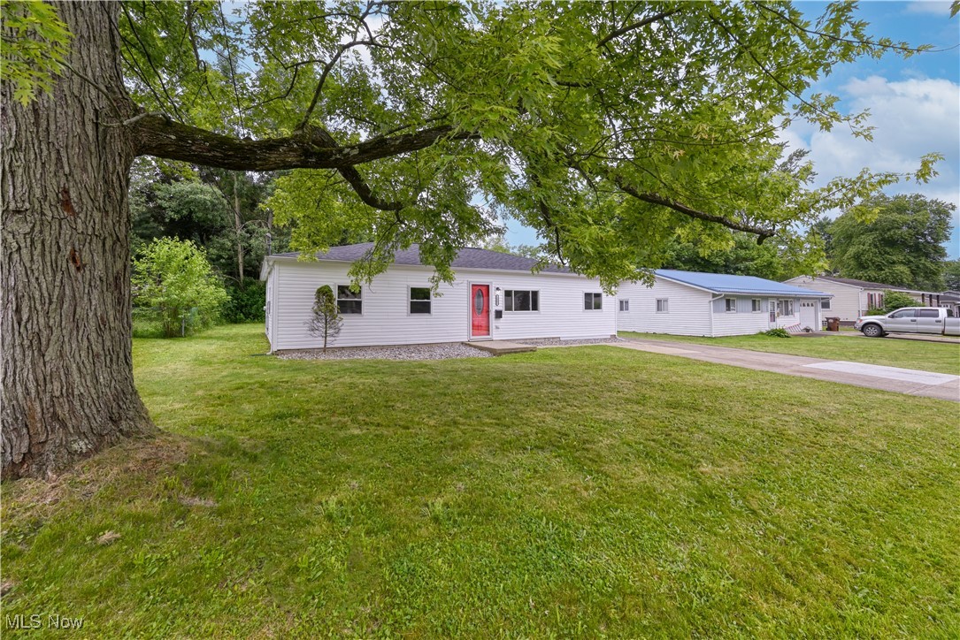 Ravenna, Ohio 44266, United States, 4 Bedrooms Bedrooms, ,1 BathroomBathrooms,Residential,Pending,154918