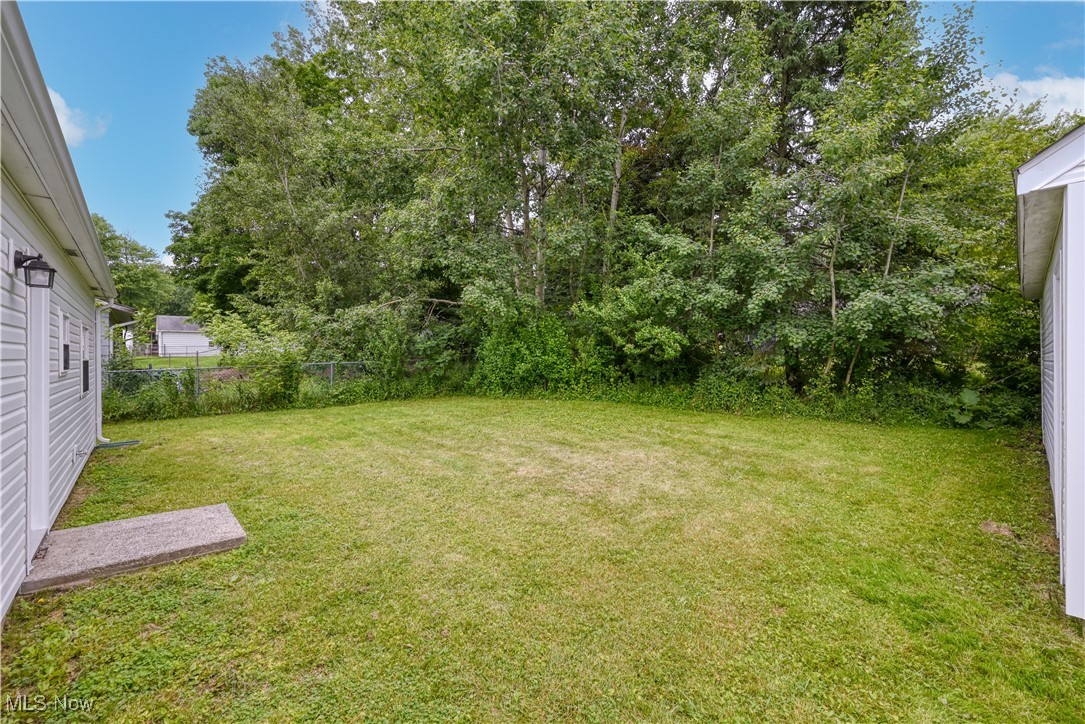 Ravenna, Ohio 44266, United States, 4 Bedrooms Bedrooms, ,1 BathroomBathrooms,Residential,Pending,154918