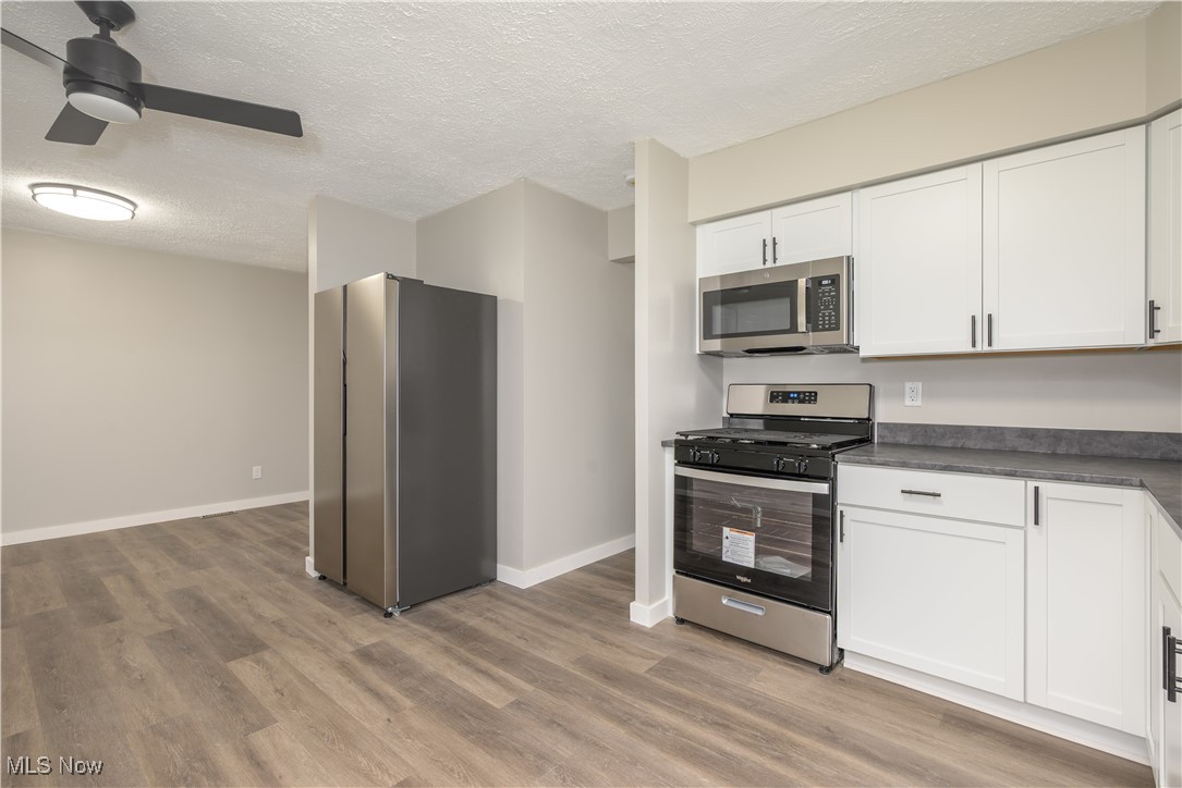 Ravenna, Ohio 44266, United States, 4 Bedrooms Bedrooms, ,1 BathroomBathrooms,Residential,Pending,154918