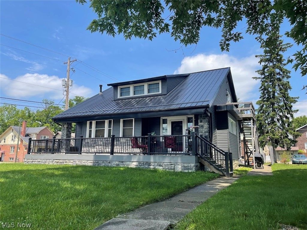 Photo of 963 Adair Avenue, Zanesville, OH 43701 (MLS # 5210889)