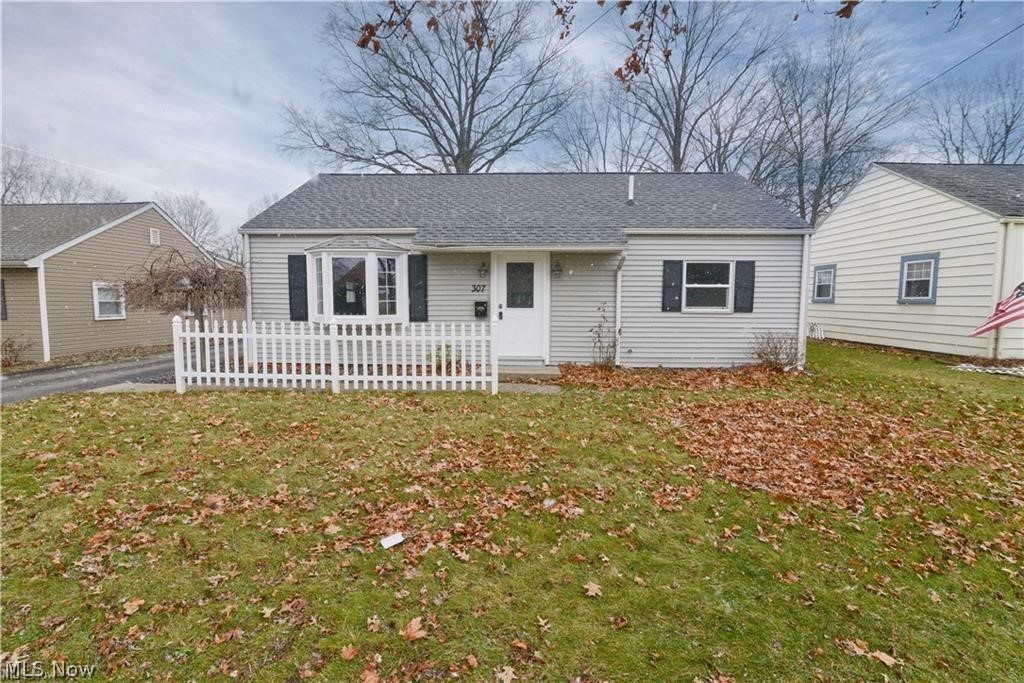 Photo 1 of 23 — 307 W 7th Street, McDonald, OH 44437