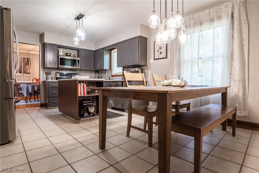 Beverly Hills Estates 01 - Residential