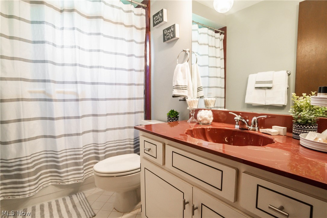 Beverly Hills Estates 01 - Residential