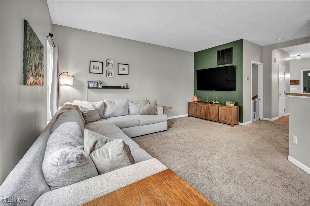 103 Ledgestone Court