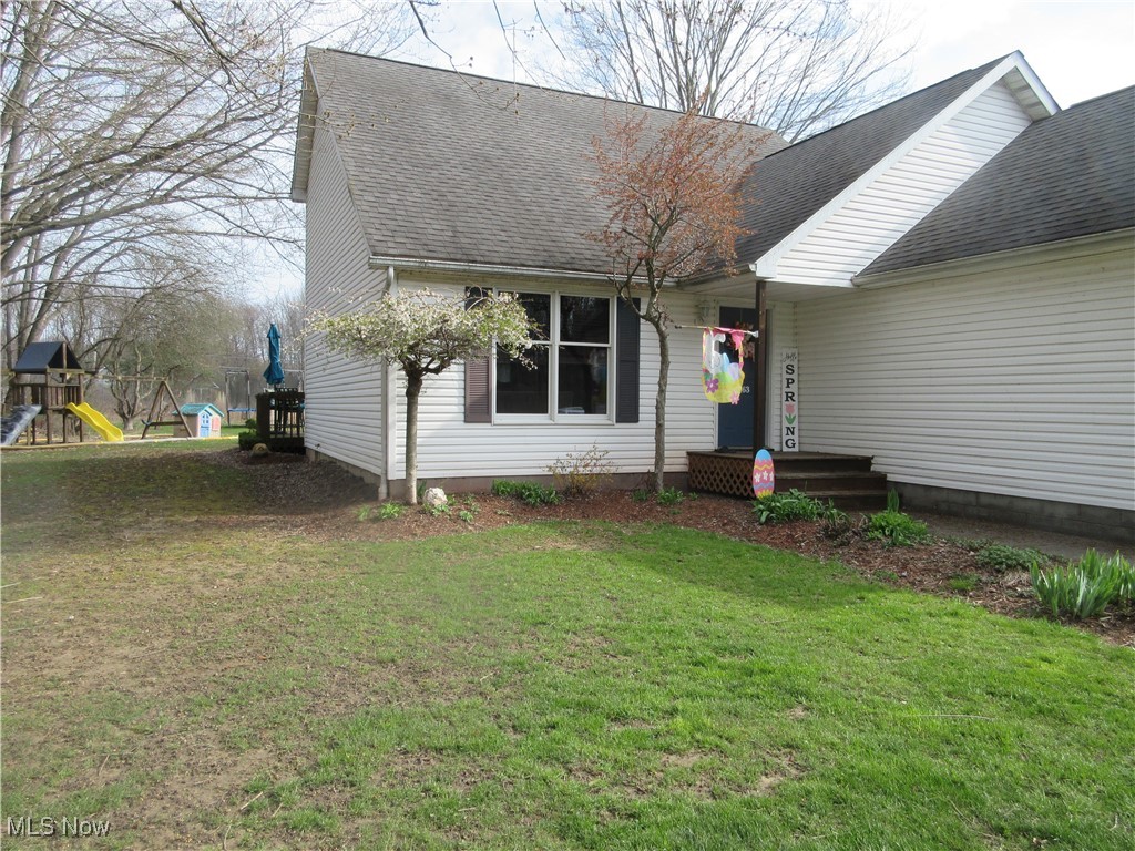6463 Bel Air Drive, Andover, Ohio image 2