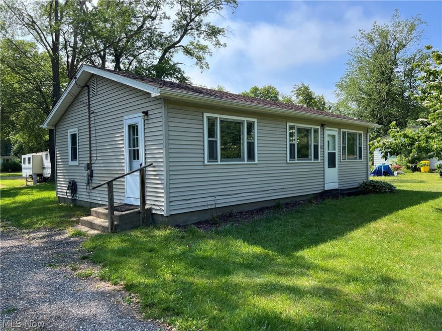 Move-in ready 2 bedroom 1 bath ranch with many updates. Vinyl sided, updated bath, vinyl flooring, nice sized living room - 1st floor living at a great price. Close to the Pennsylvania state line.
