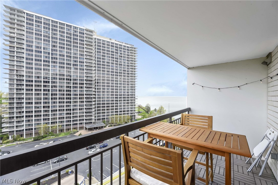 Meridian Condo - Residential