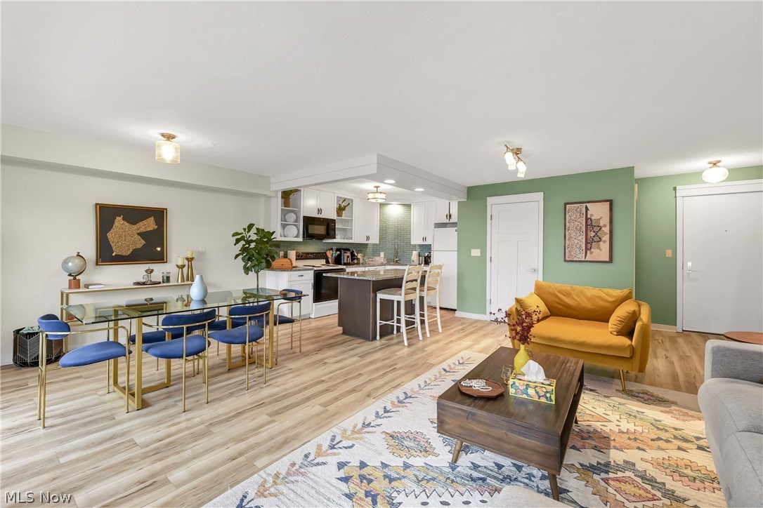 Meridian Condo - Residential