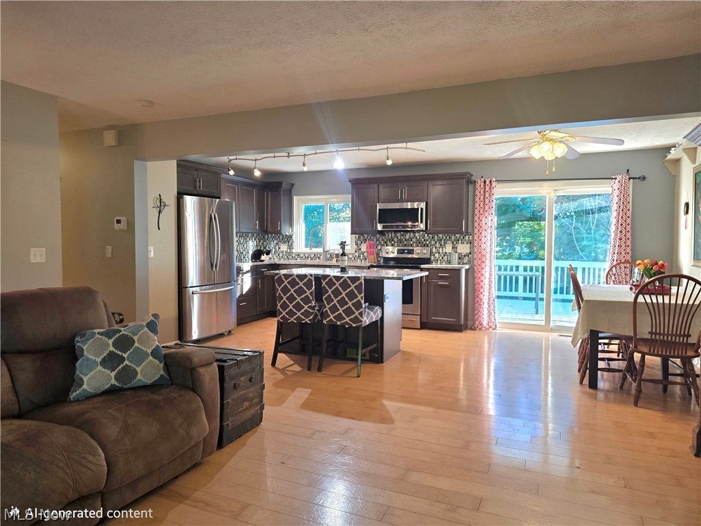 3798 Nautilus Trail