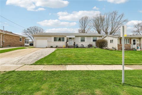Photo for 112 Sunrise Boulevard E