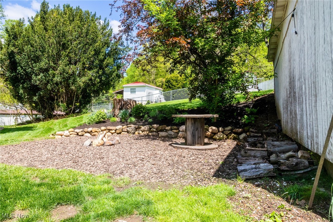 318 S Mill Street, Fredericksburg, Ohio image 29