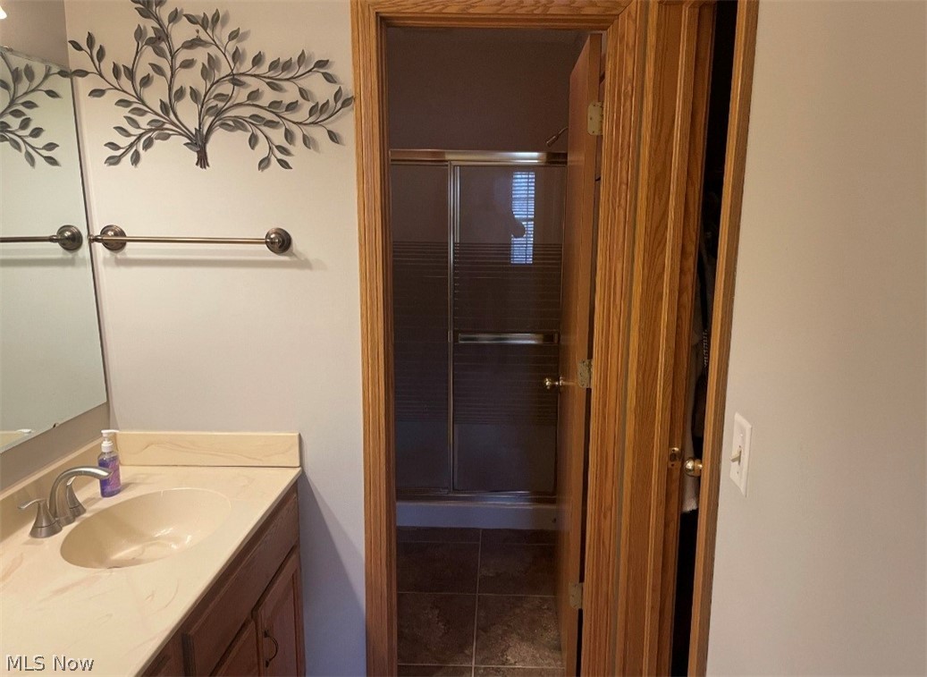 Hilltop Corner Condo - Residential