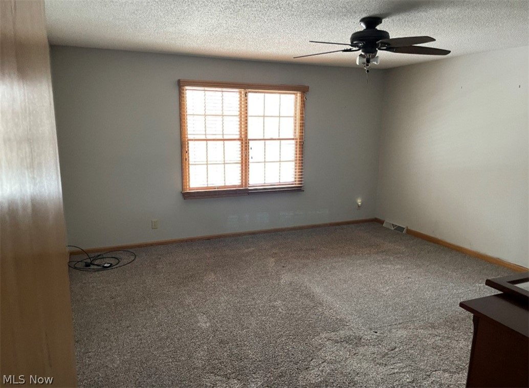 Hilltop Corner Condo - Residential